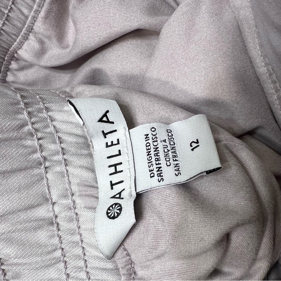 @ Athleta Brooklyn Lined Camo Jogger Shasta - Picture 8 of 15